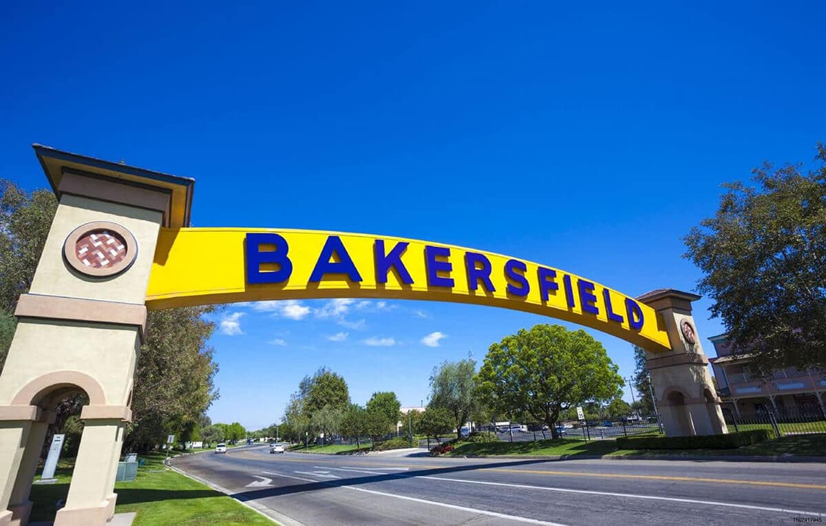 bakersfield-ca-sign bakersfield-ca-sign