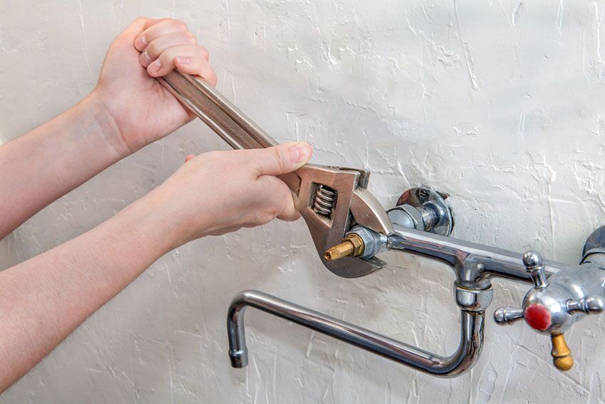 Plumber fixing pipe Plumber fixing pipe
